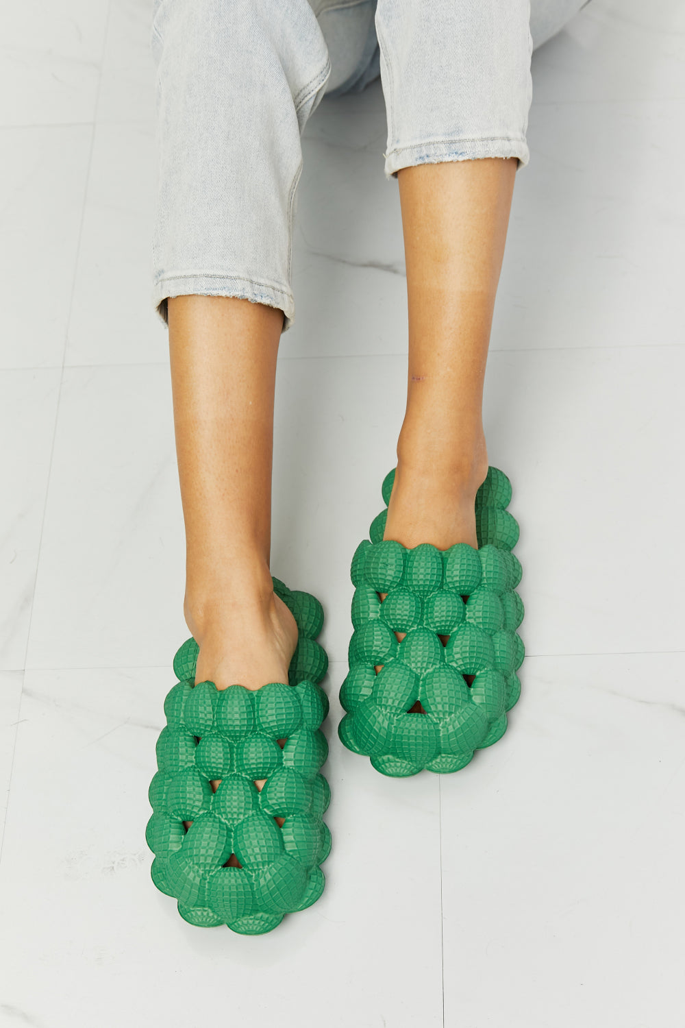 NOOK JOI Laid Back Bubble Slides in Green - The Fashion Unicorn
