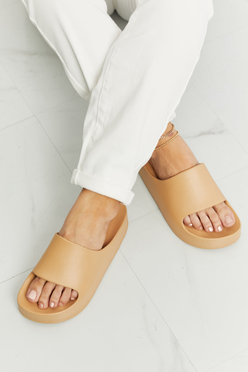 WILD DIVA Summer Feels Platform Slide - The Fashion Unicorn